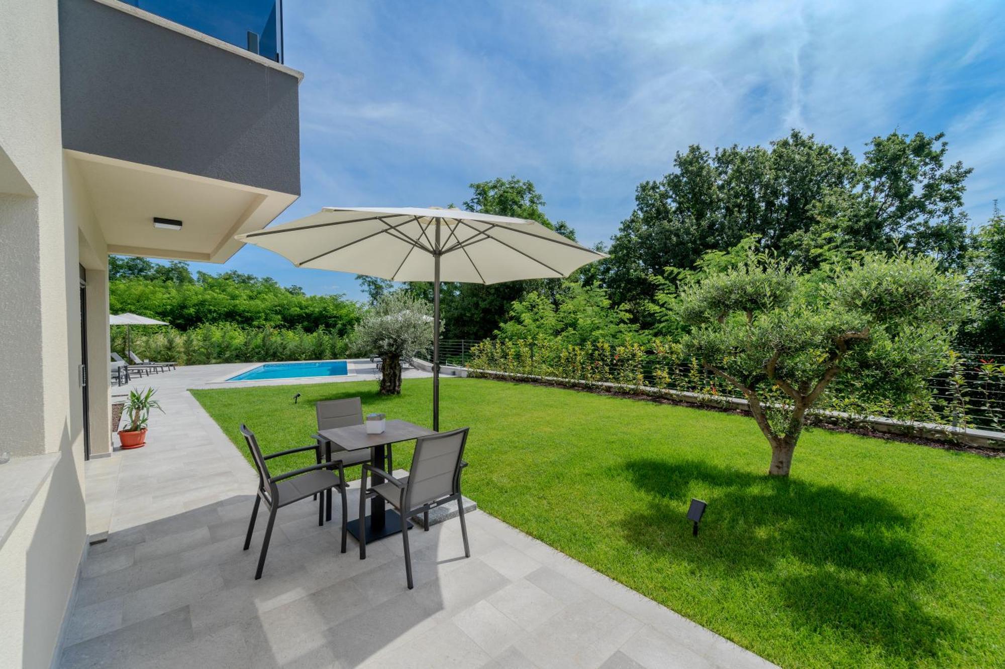 Laurier Apartments Opatija Exterior foto